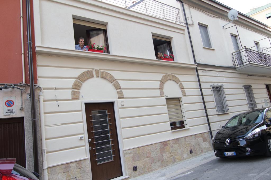 Rosemary Charming Rooms Termoli Eksteriør bilde
